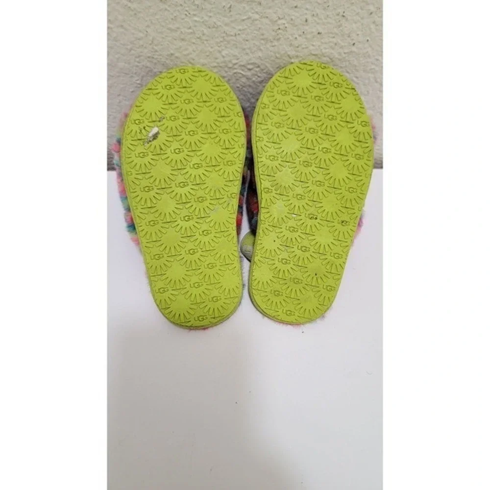 Colorful‎ Ugg Kids Fluffy Rainbow Sandals Size 10